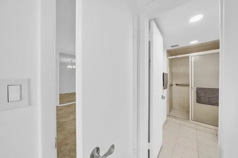 3099 NW 48th Avenue Lauderdale Lakes FL 33313