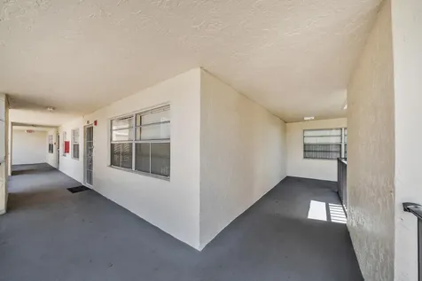 3099 NW 48th Avenue Lauderdale Lakes FL 33313