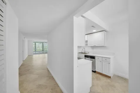 3099 NW 48th Avenue Lauderdale Lakes FL 33313