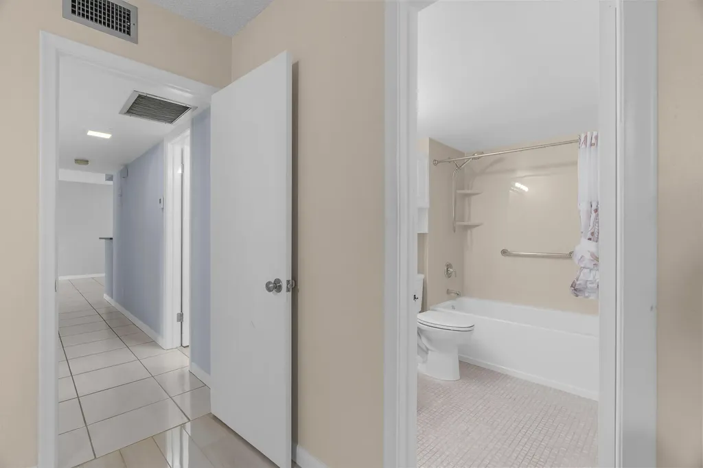 1940 NE 2nd Avenue Wilton Manors FL 33305