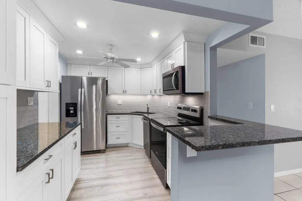 1940 NE 2nd Avenue Wilton Manors FL 33305