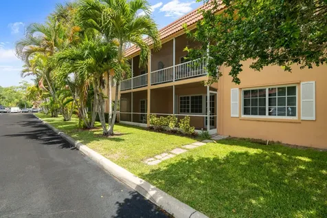 1940 NE 2nd Avenue Wilton Manors FL 33305