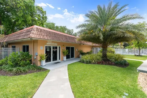 1940 NE 2nd Avenue Wilton Manors FL 33305