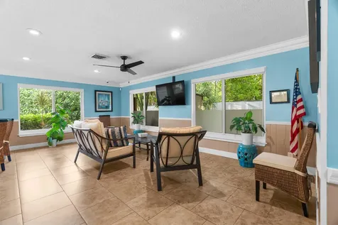 1940 NE 2nd Avenue Wilton Manors FL 33305