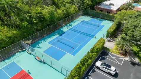 1940 NE 2nd Avenue Wilton Manors FL 33305