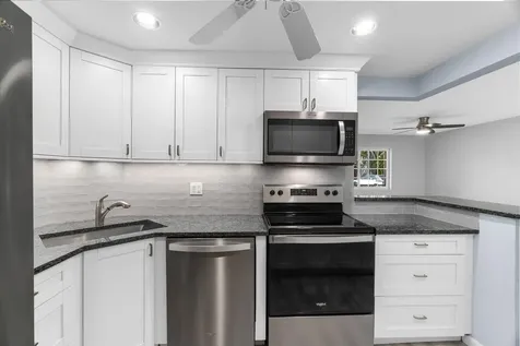 1940 NE 2nd Avenue Wilton Manors FL 33305