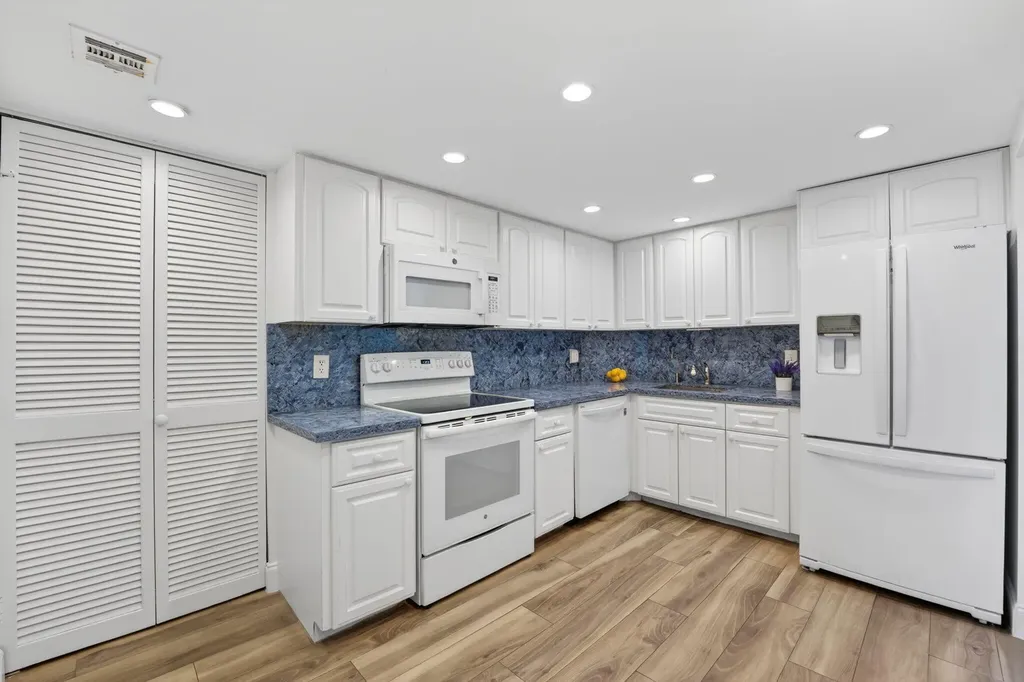 405 N Ocean Boulevard Pompano Beach FL 33062