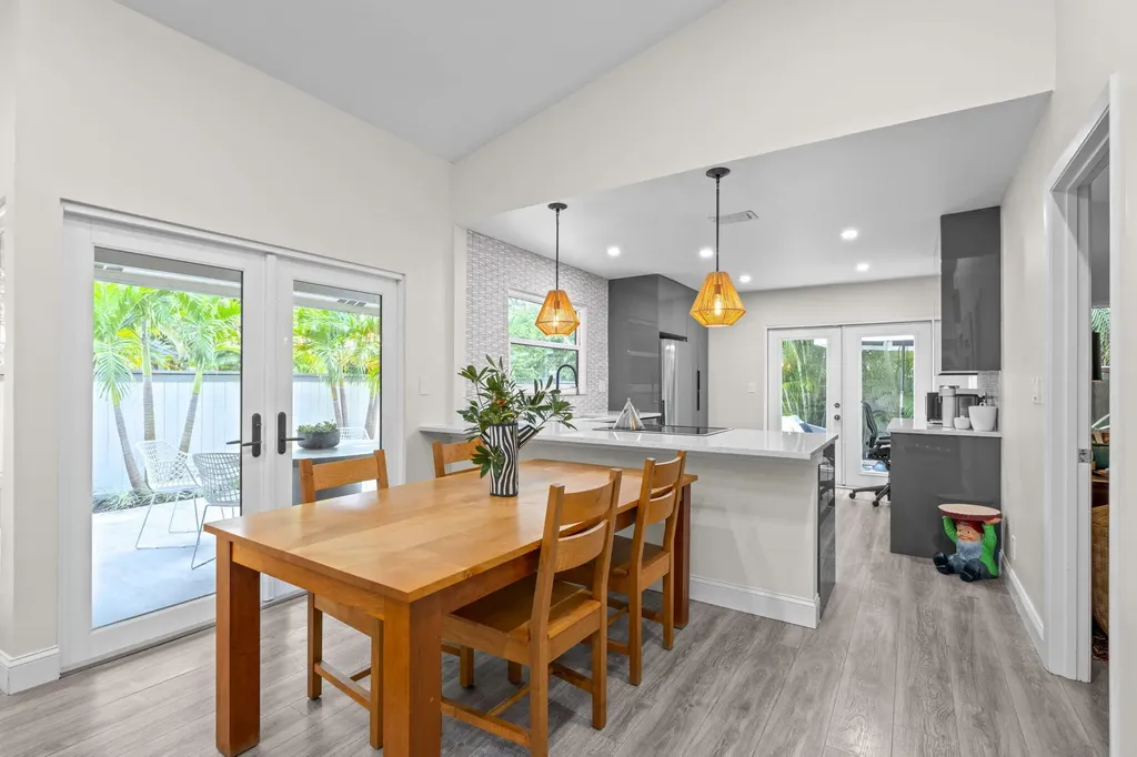 2474 Bedford Mews Drive Wellington FL 33414