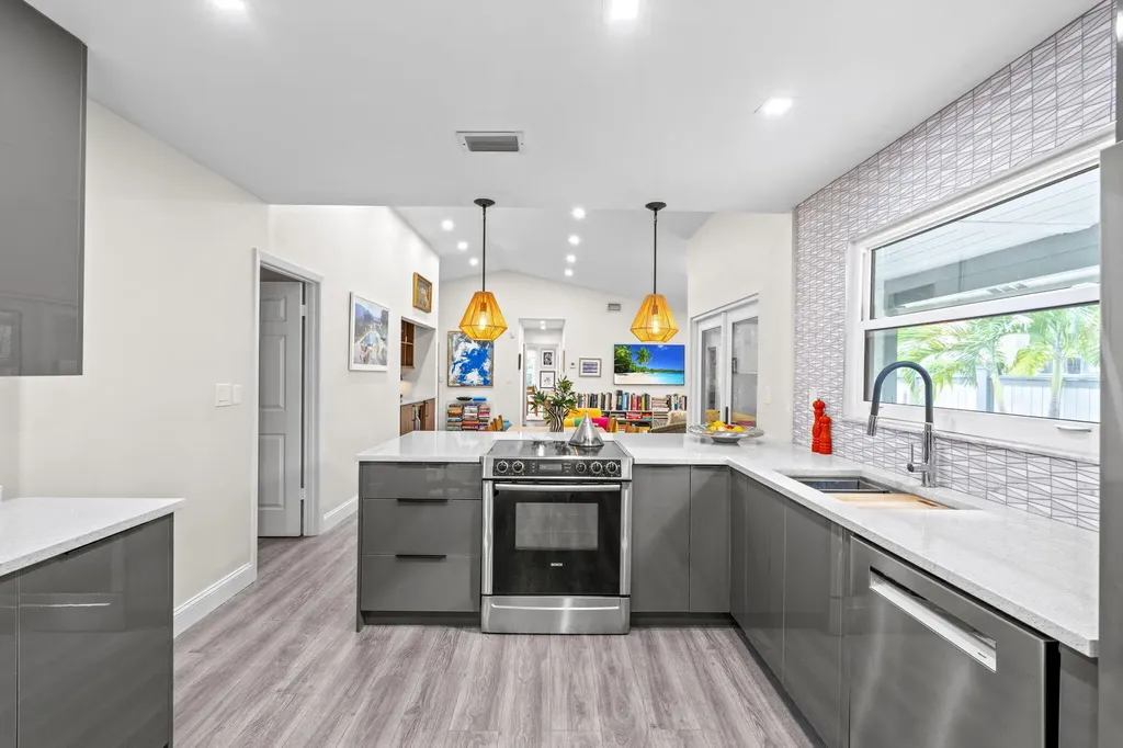 2474 Bedford Mews Drive Wellington FL 33414