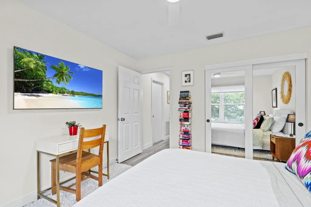 2474 Bedford Mews Drive Wellington FL 33414