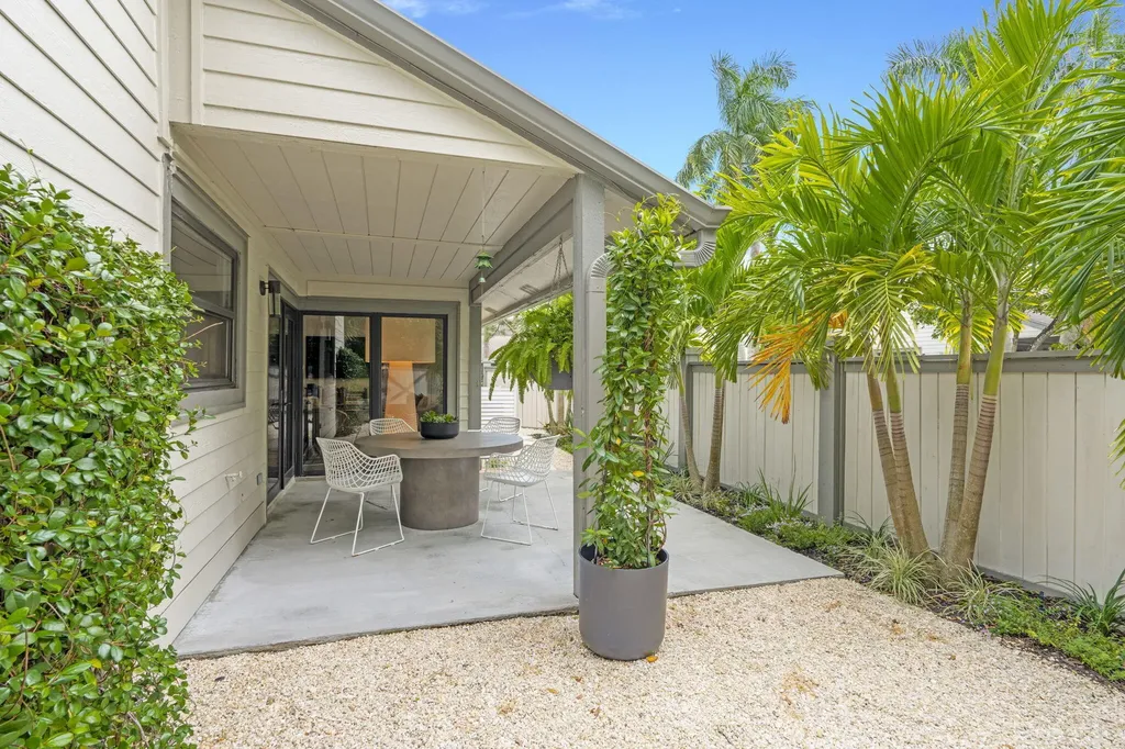 2474 Bedford Mews Drive Wellington FL 33414