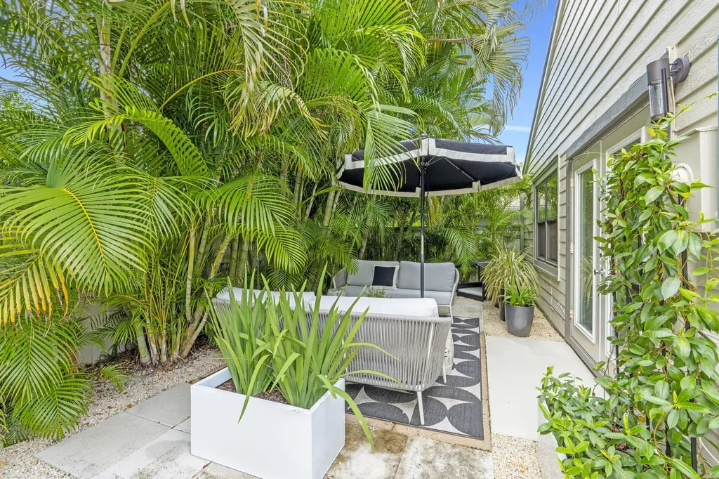 2474 Bedford Mews Drive Wellington FL 33414