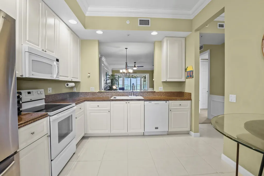26 Harbour Isle Drive W Fort Pierce FL 34949