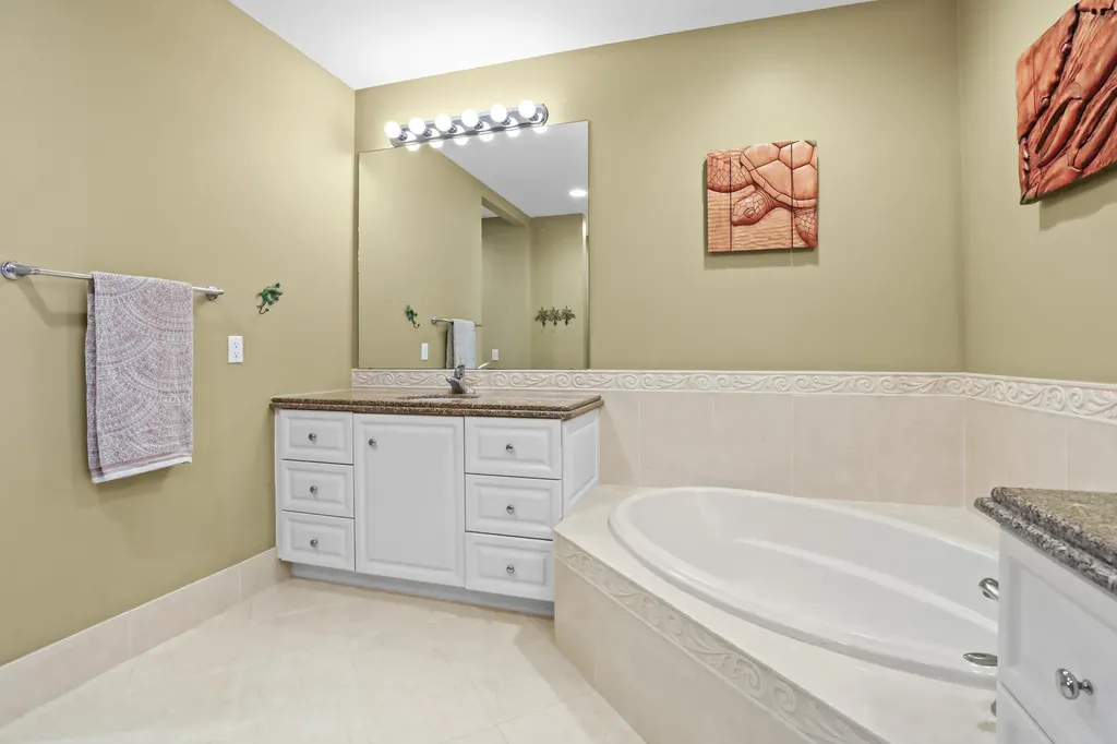 26 Harbour Isle Drive W Fort Pierce FL 34949