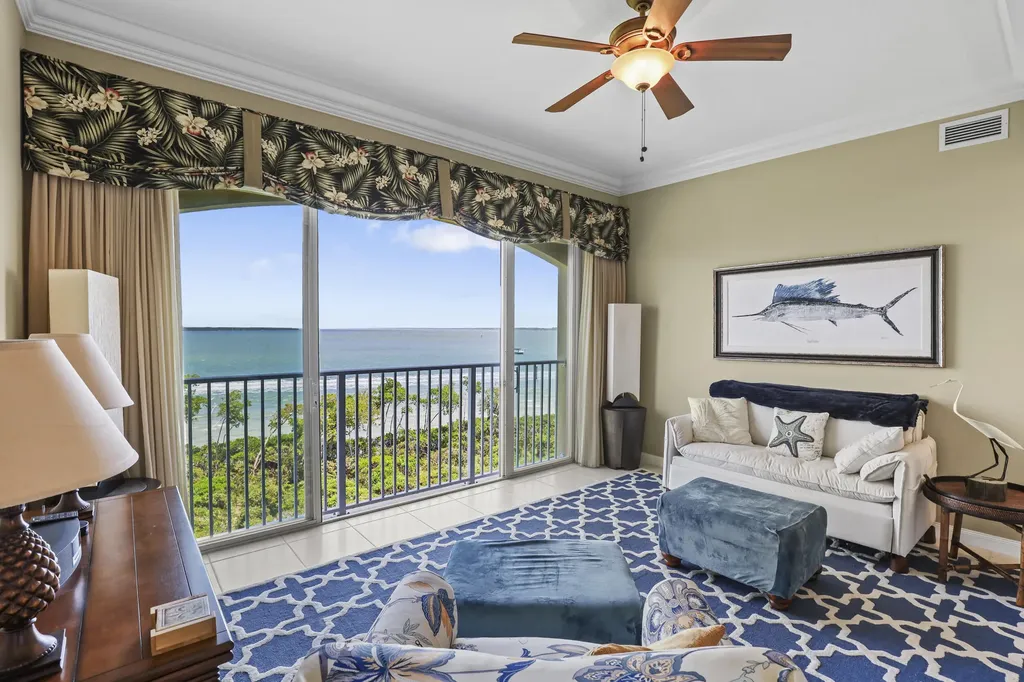 26 Harbour Isle Drive W Fort Pierce FL 34949