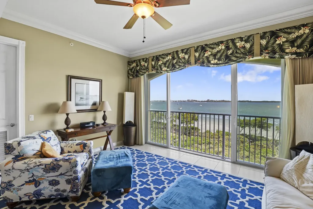 26 Harbour Isle Drive W Fort Pierce FL 34949