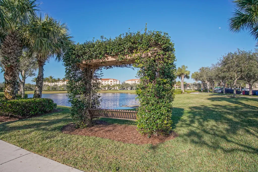 26 Harbour Isle Drive W Fort Pierce FL 34949