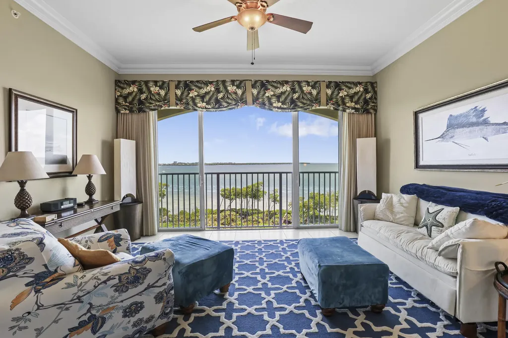 26 Harbour Isle Drive W Fort Pierce FL 34949