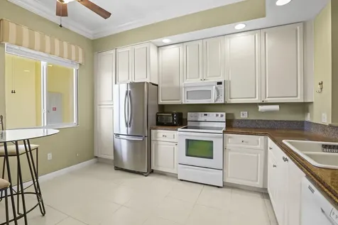 26 Harbour Isle Drive W Fort Pierce FL 34949