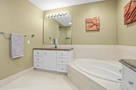 26 Harbour Isle Drive W Fort Pierce FL 34949