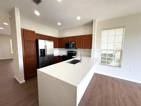 3245 NW 31st Terrace Oakland Park FL 33309