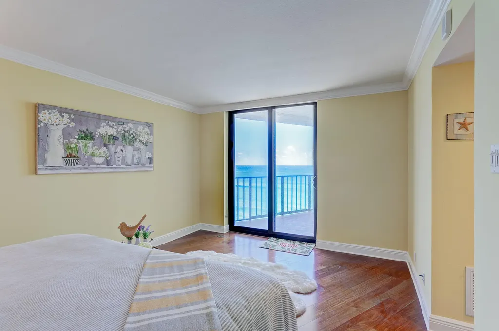 5420 N Ocean Drive Riviera Beach FL 33404