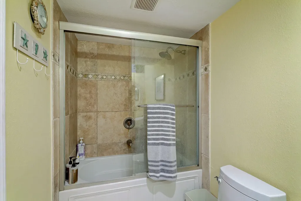 5420 N Ocean Drive Riviera Beach FL 33404