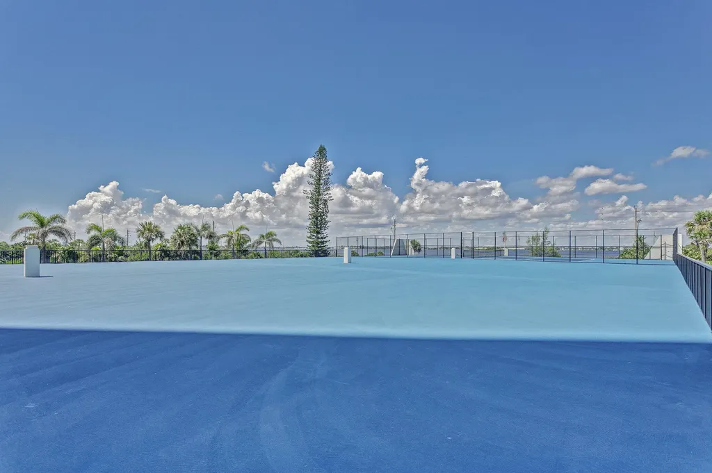 5420 N Ocean Drive Riviera Beach FL 33404