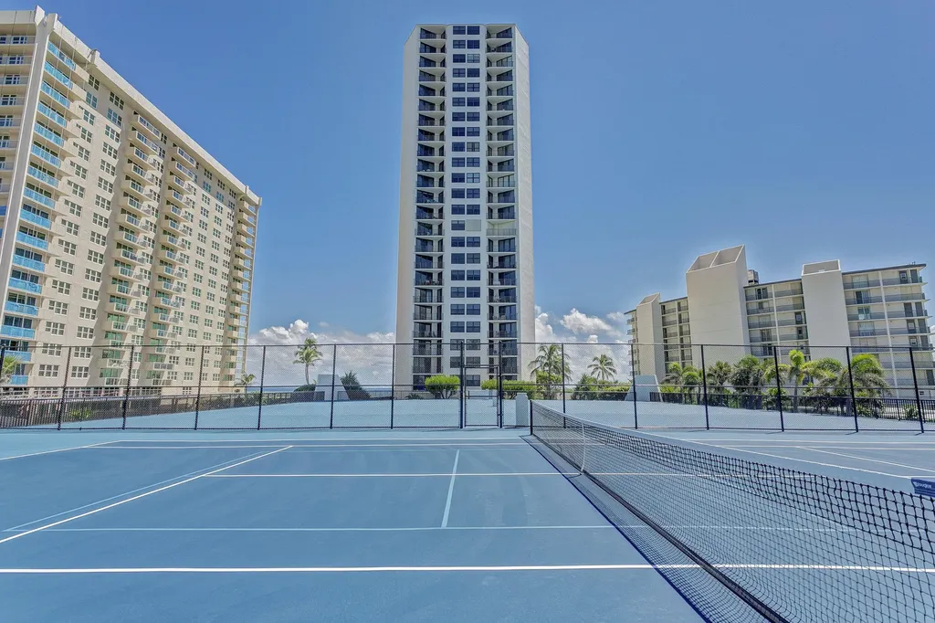 5420 N Ocean Drive Riviera Beach FL 33404