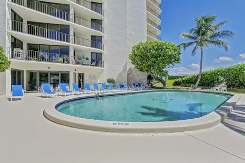 5420 N Ocean Drive Riviera Beach FL 33404