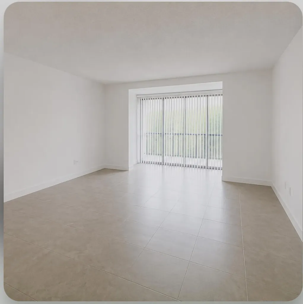 3740 Inverrary Drive Lauderhill FL 33319