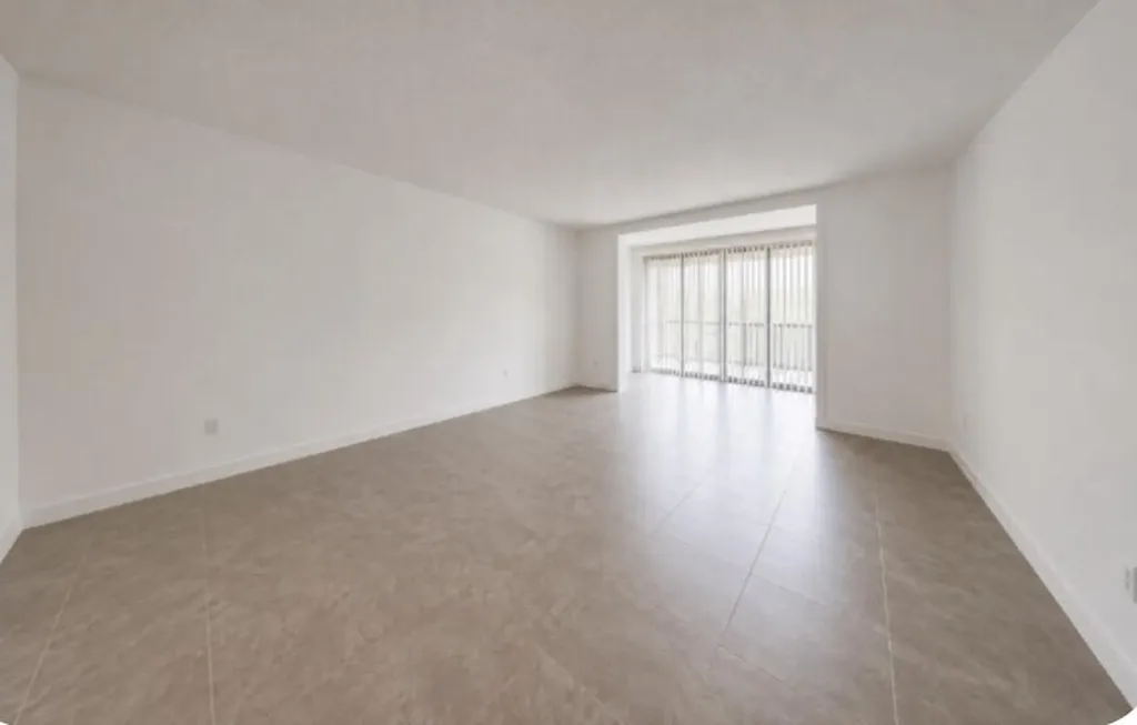 3740 Inverrary Drive Lauderhill FL 33319
