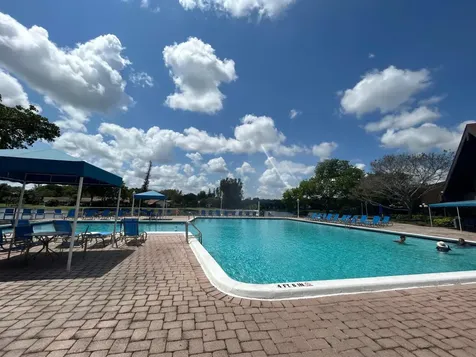 3740 Inverrary Drive Lauderhill FL 33319