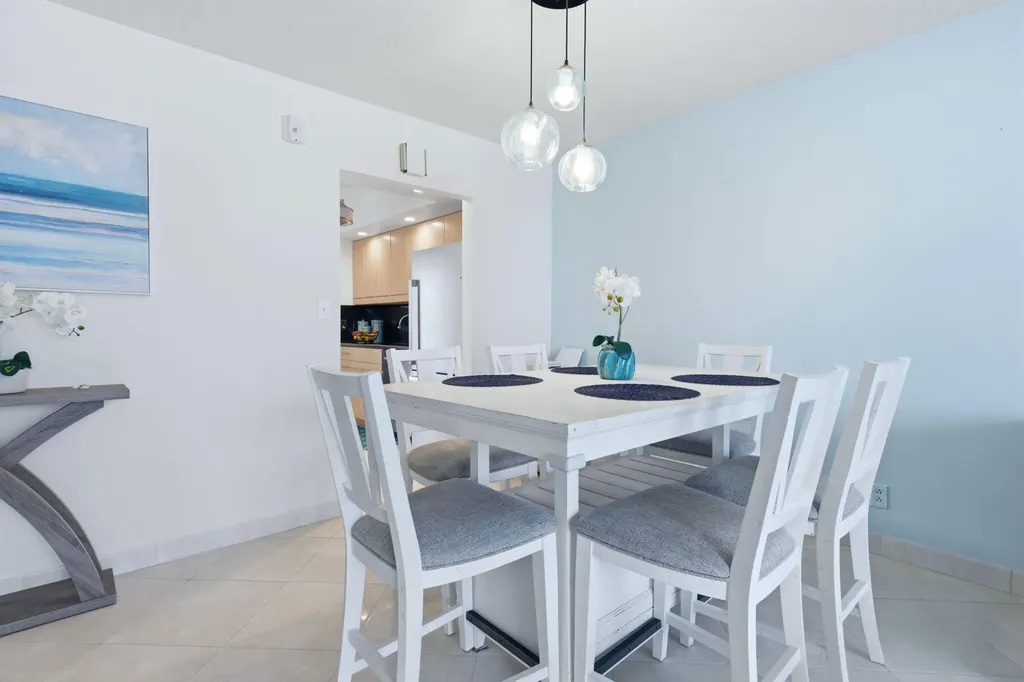 1057 Hillsboro Hillsboro Beach FL 33062