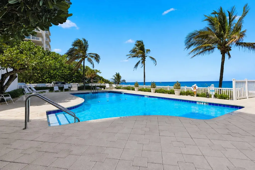 1057 Hillsboro Hillsboro Beach FL 33062