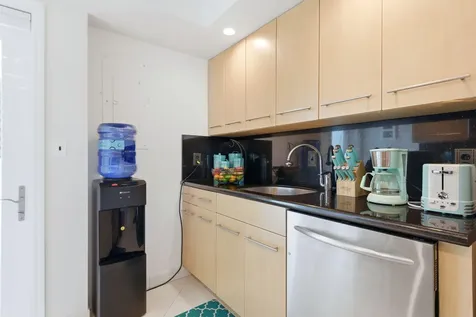 1057 Hillsboro Hillsboro Beach FL 33062