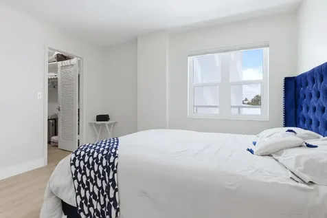 1057 Hillsboro Hillsboro Beach FL 33062