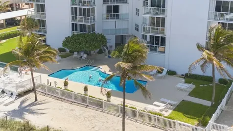 1057 Hillsboro Hillsboro Beach FL 33062