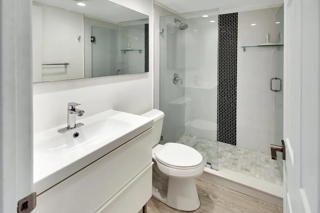 17 Fanshaw A Boca Raton FL 33434
