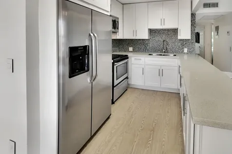 17 Fanshaw A Boca Raton FL 33434