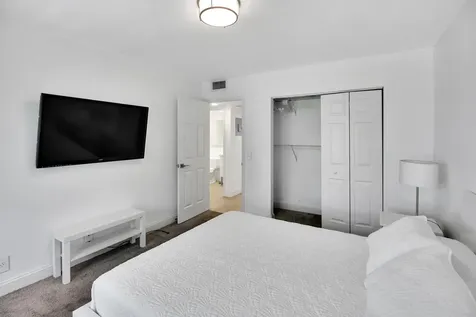 17 Fanshaw A Boca Raton FL 33434