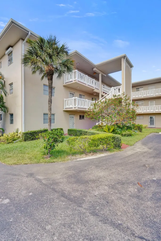 2640 S Garden Drive Drive S Lake Worth FL 33461