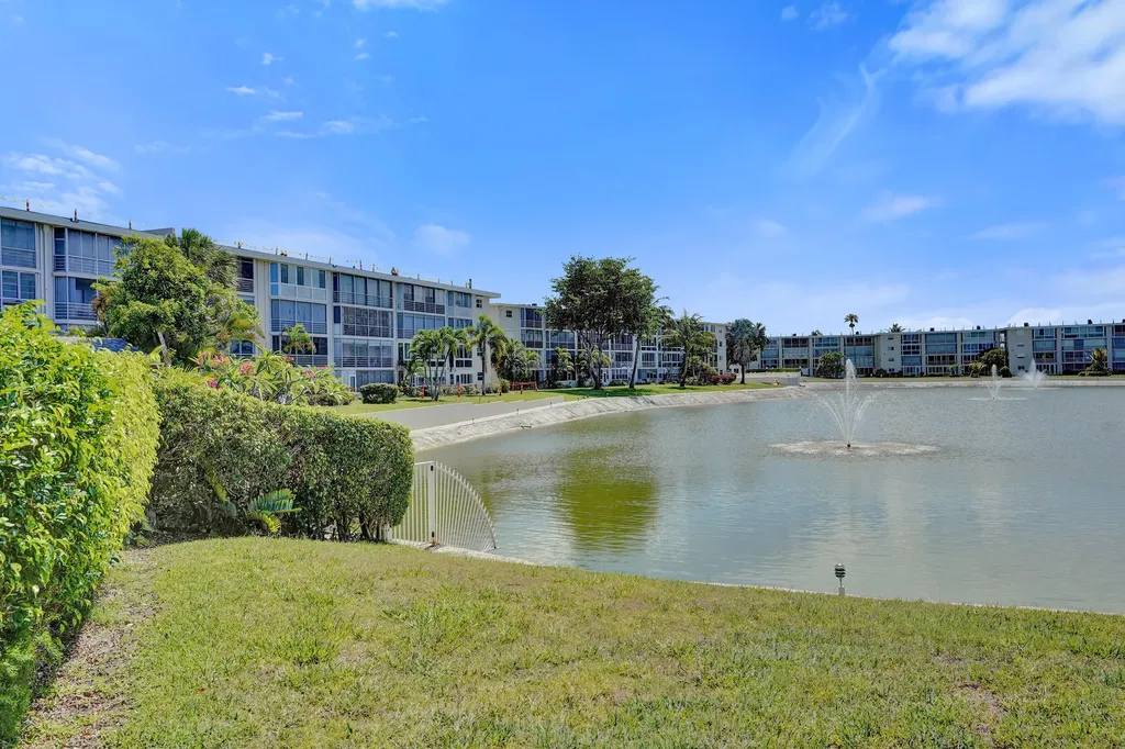 2640 S Garden Drive Drive S Lake Worth FL 33461