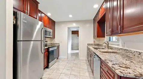 428 Alemeda Drive Palm Springs FL 33461