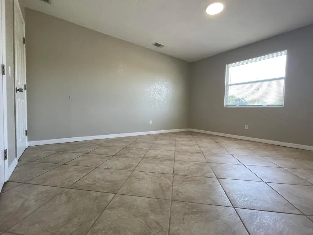 2880 Harson Way Fort Pierce FL 34946