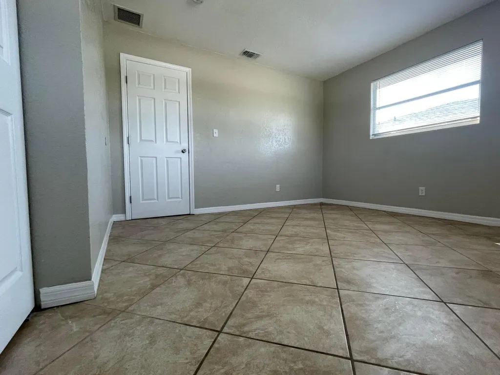 2880 Harson Way Fort Pierce FL 34946