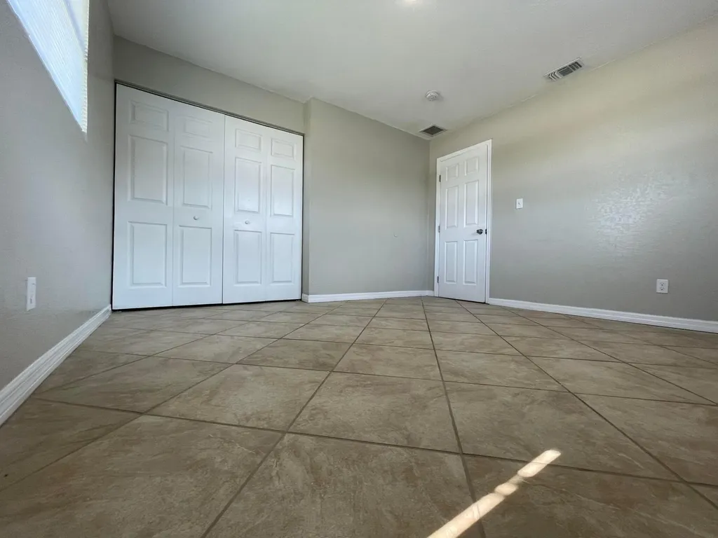 2880 Harson Way Fort Pierce FL 34946