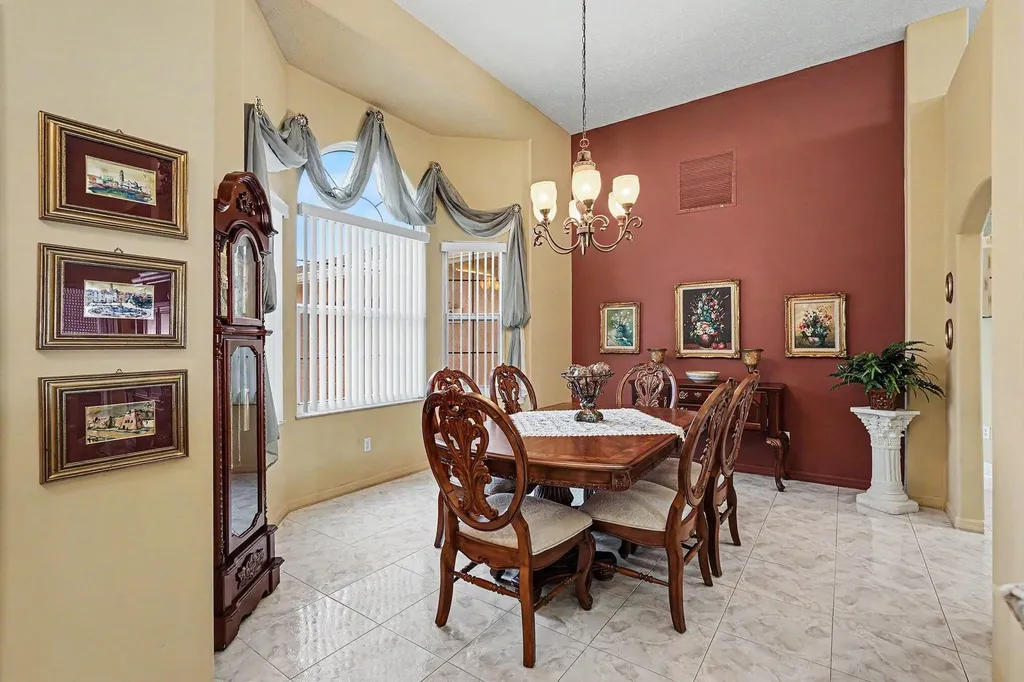 3306 SE Ford Lane SE Port St Lucie FL 34984