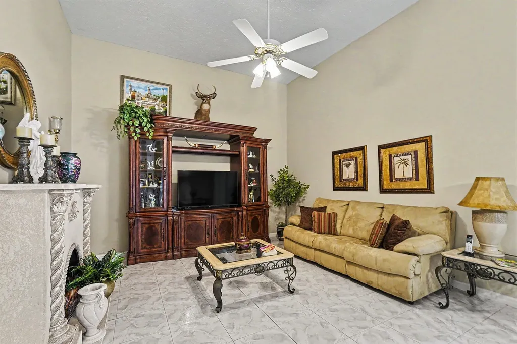 3306 SE Ford Lane SE Port St Lucie FL 34984