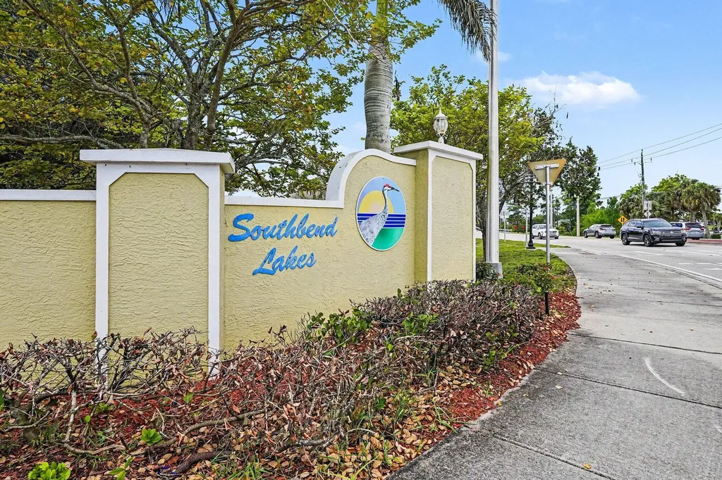 3306 SE Ford Lane SE Port St Lucie FL 34984